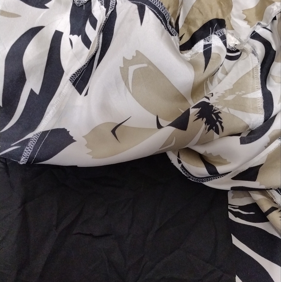 Vintage Coldwater Creek 100% Silk Floral Pleated Skirt Women's S Cream Black 90s - Picture 4 of 10